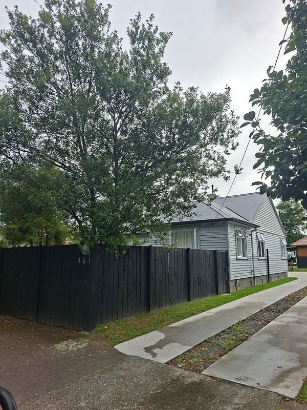151 Cobham Drive, Hamilton East, Hamilton - Carousel 1