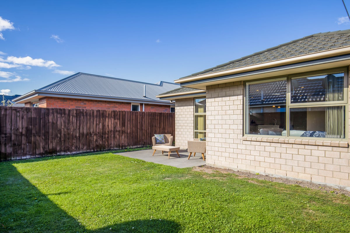 8 Bowmore Lane, Broomfield, Christchurch - Carousel 14