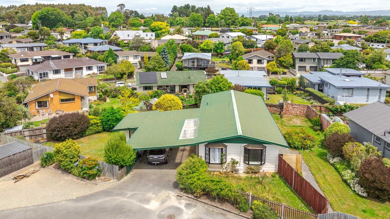 12 Maryburn Place, Gleniti, Timaru - Carousel 1