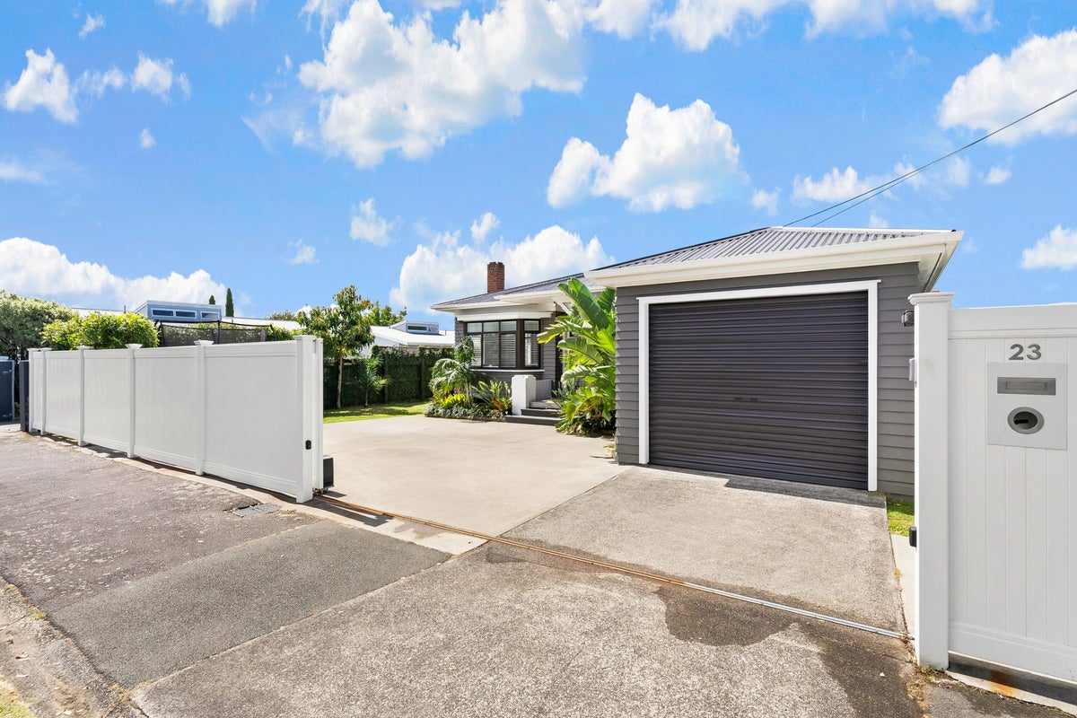 23 Oakley Avenue, Waterview, Auckland - Carousel 2