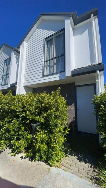 4/12 Frostbite Place, Ranui, Auckland - Carousel 1