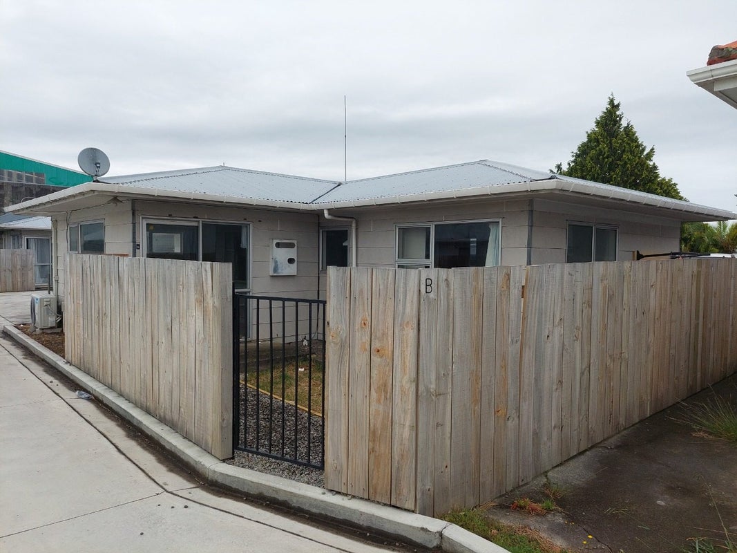 416B Tremaine Avenue, Takaro, Palmerston North - Carousel 1