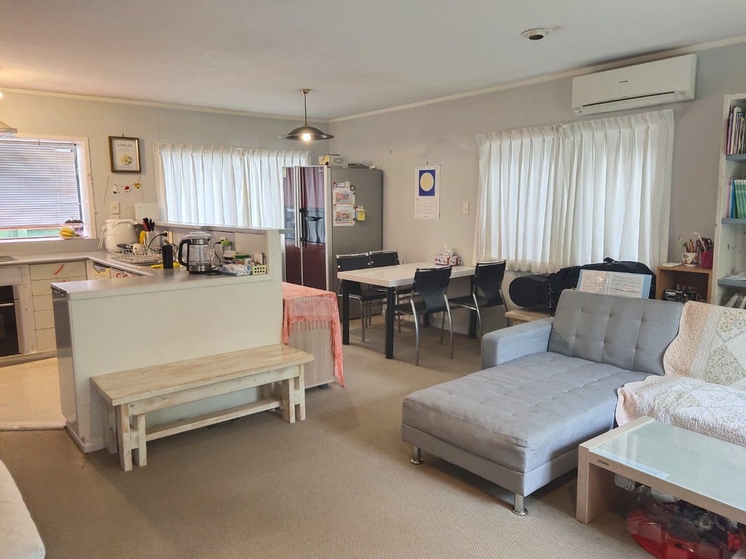 2/11 MacLeans Road, Bucklands Beach, Auckland - Carousel 2
