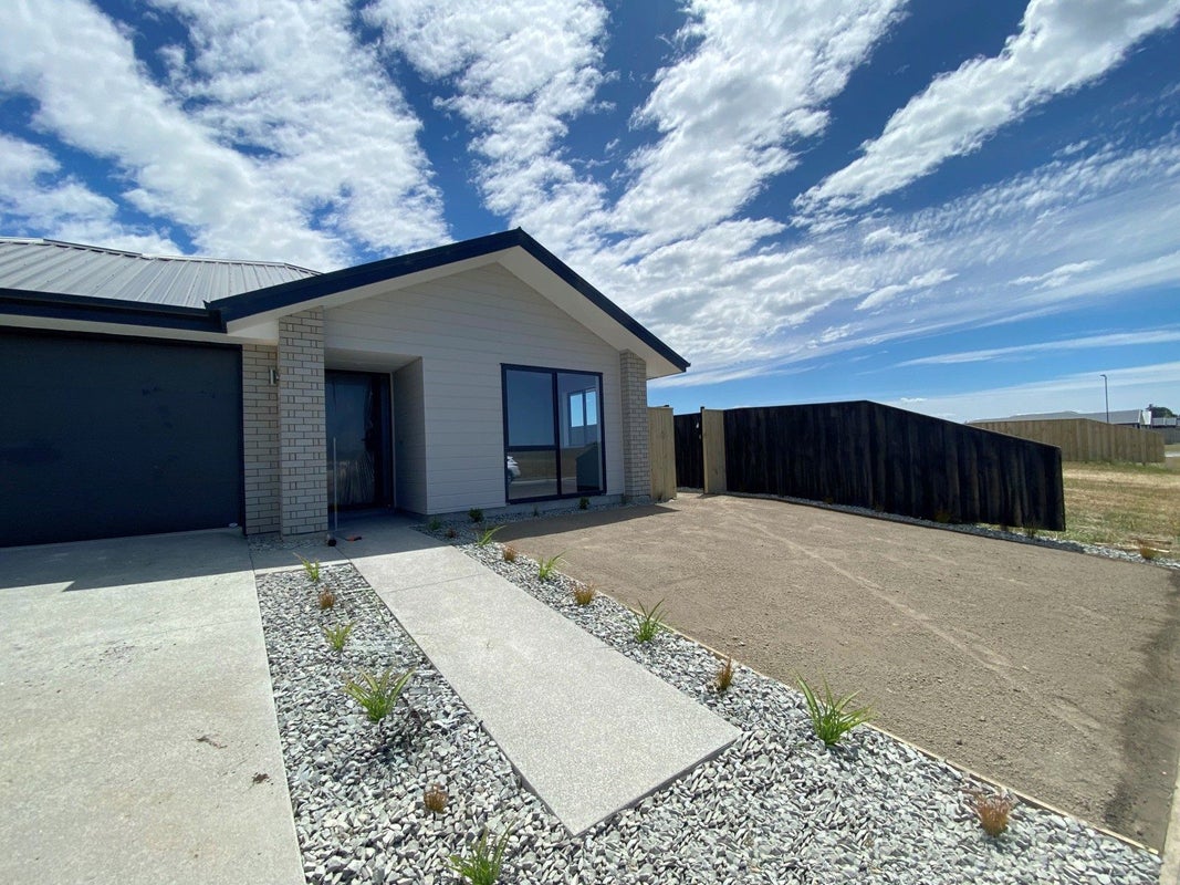 48 Strowan Avenue, Elgin, Ashburton - Carousel 1