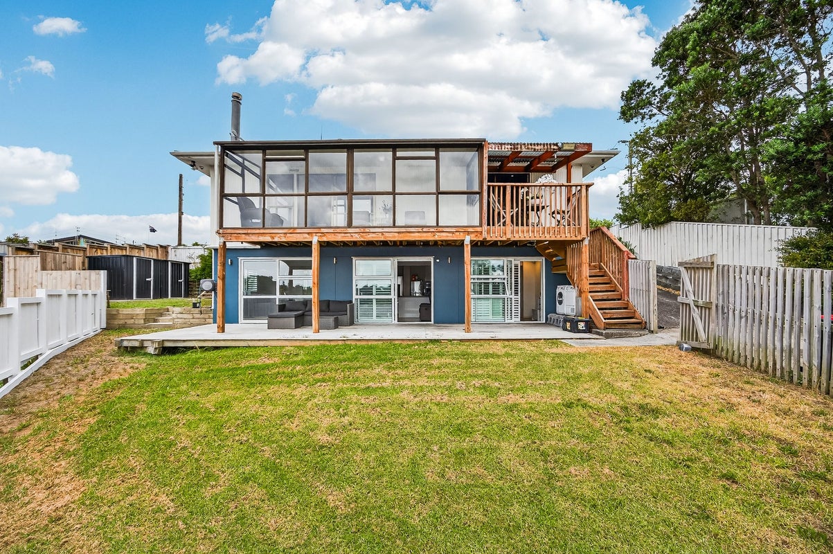 23 Marae Road, Greenhithe, Auckland - Carousel 1