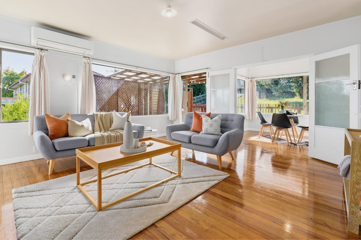 110 Cambridge Road, Hillcrest, Hamilton - Carousel 2