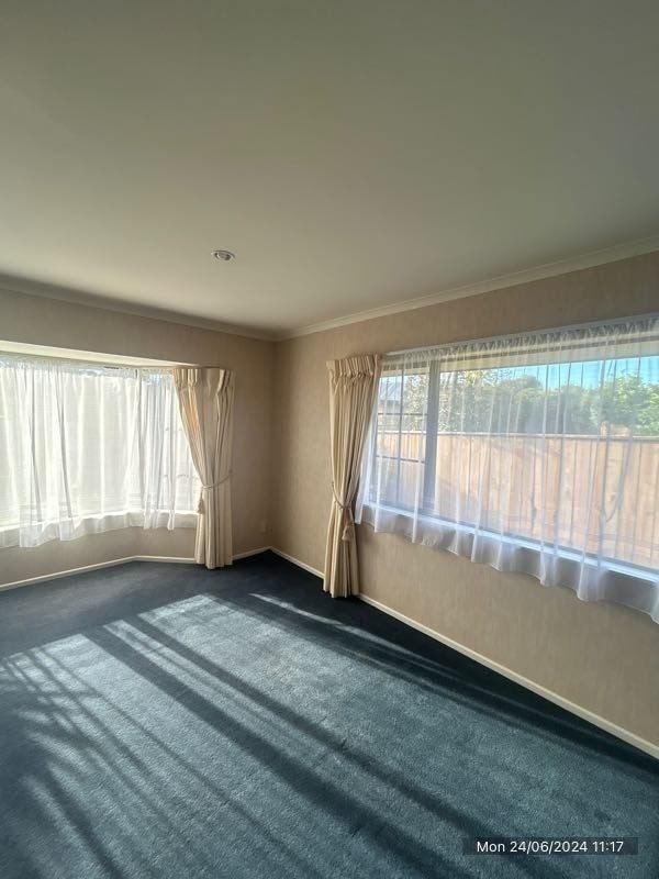 16 Woodgate Court, Fitzherbert, Palmerston North - Carousel 10