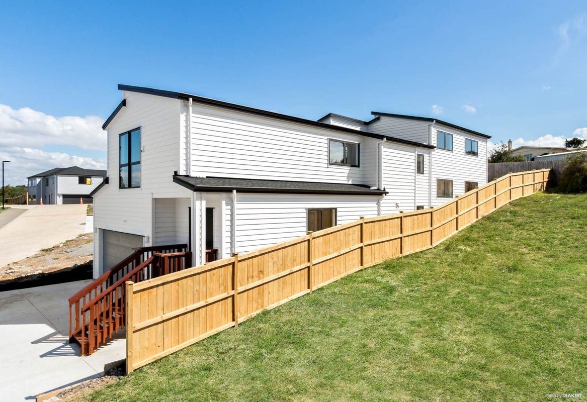 19 Jaedee CT, Howick , Auckland - Carousel 2