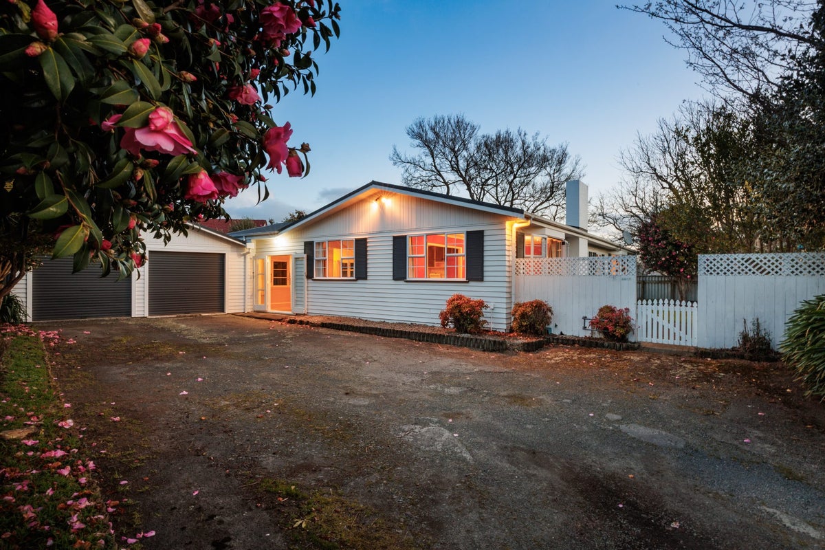 126B Long Melford Road, Awapuni, Palmerston North - Carousel 2