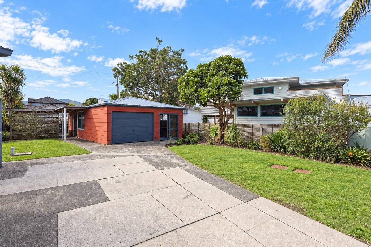 3 Douglas Street, Okitu, Gisborne - Carousel 2