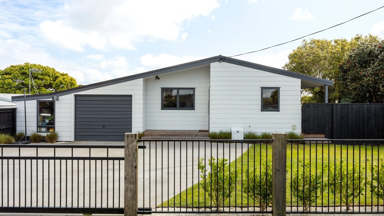 89 Peacockes Lane, Peacocke, Hamilton - Carousel 1