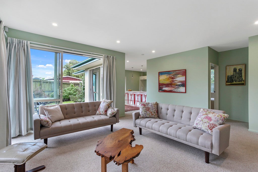 2/18 Cameron Street, Sydenham, Christchurch - Carousel 2
