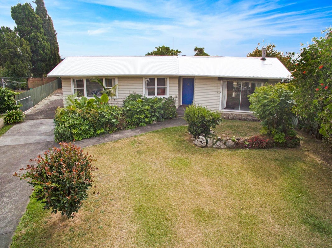 14 Winston Street, Tikipunga, Whangarei - Carousel 1