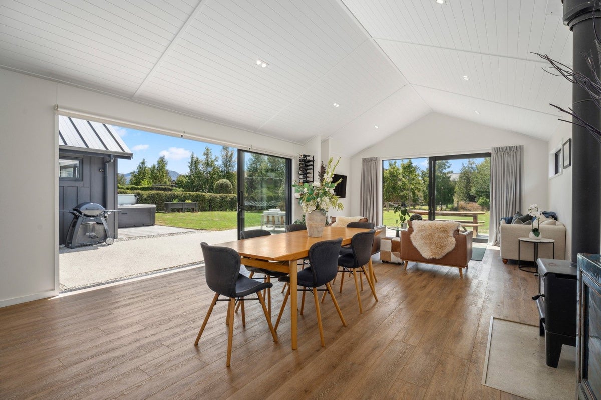 18 Jacks Point Rise, Jacks Point, Queenstown - Carousel 31