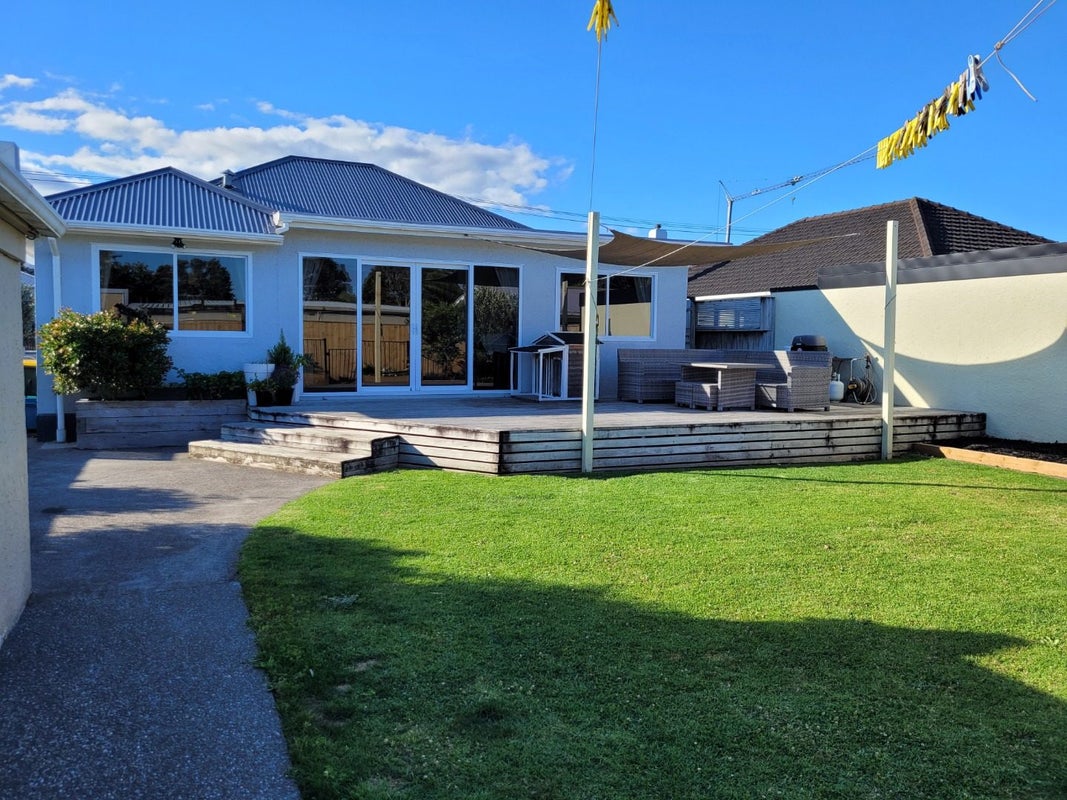 37 Princes Street, Fitzroy, New Plymouth - Carousel 1