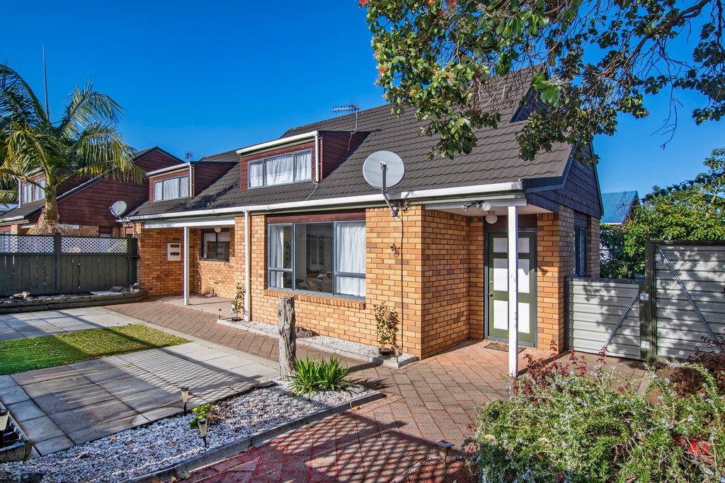 1/102 Hatea Drive, Kensington, Whangarei - Carousel 1