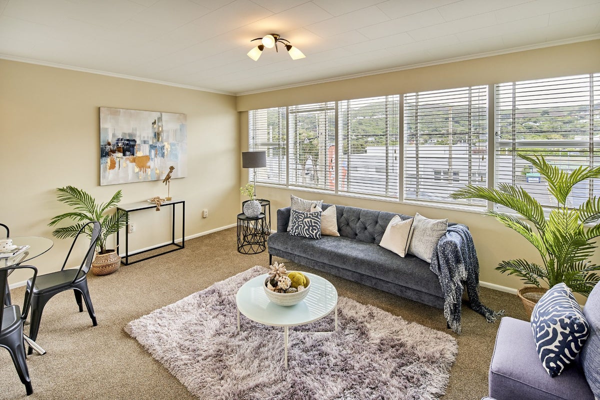 229 Karori Road, Karori, Wellington - Carousel 2