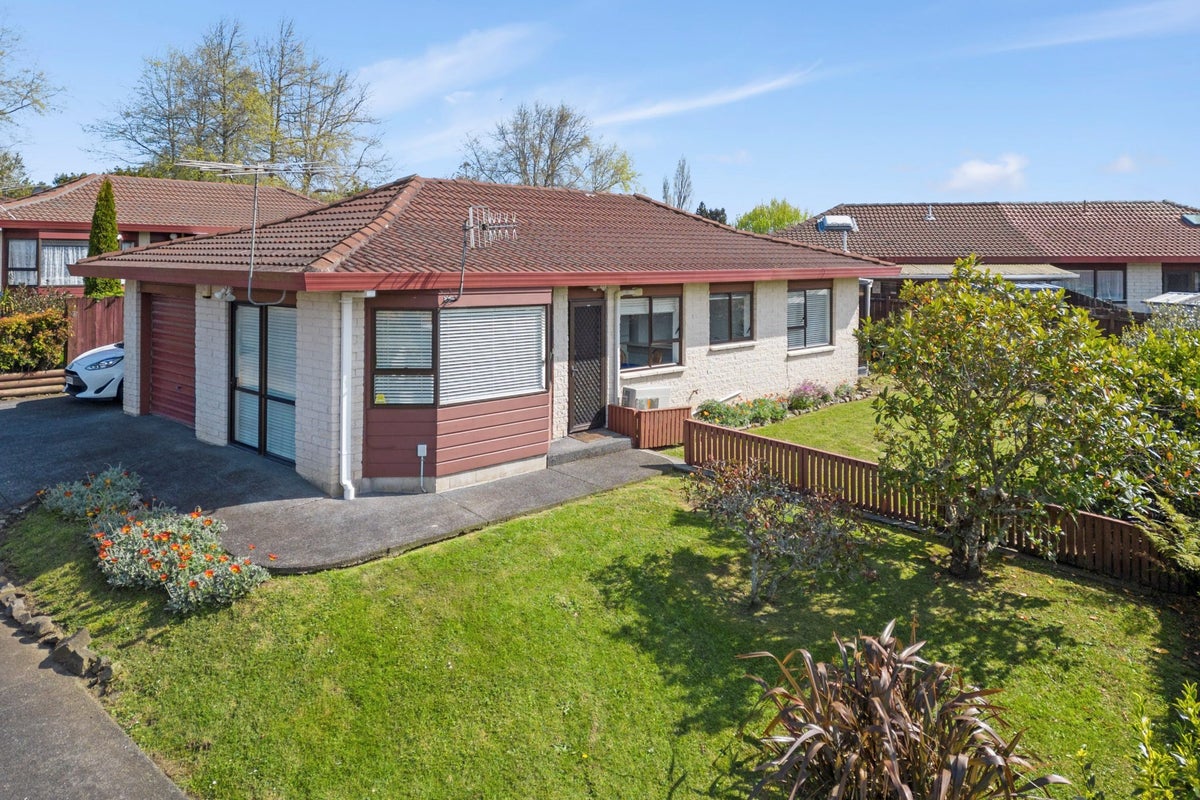 7/54 Nikau Street, New Lynn, Auckland - Carousel 1