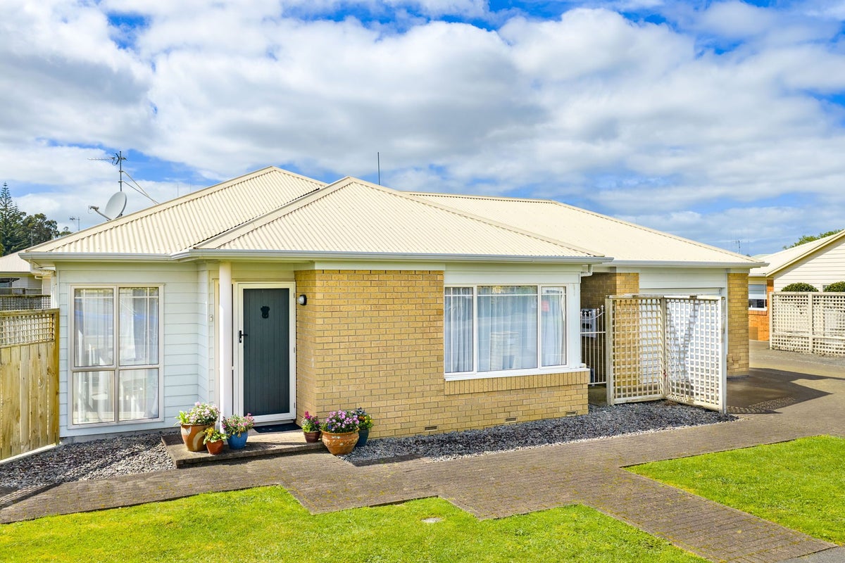34D Brooklyn Road, Claudelands, Hamilton - Carousel 2