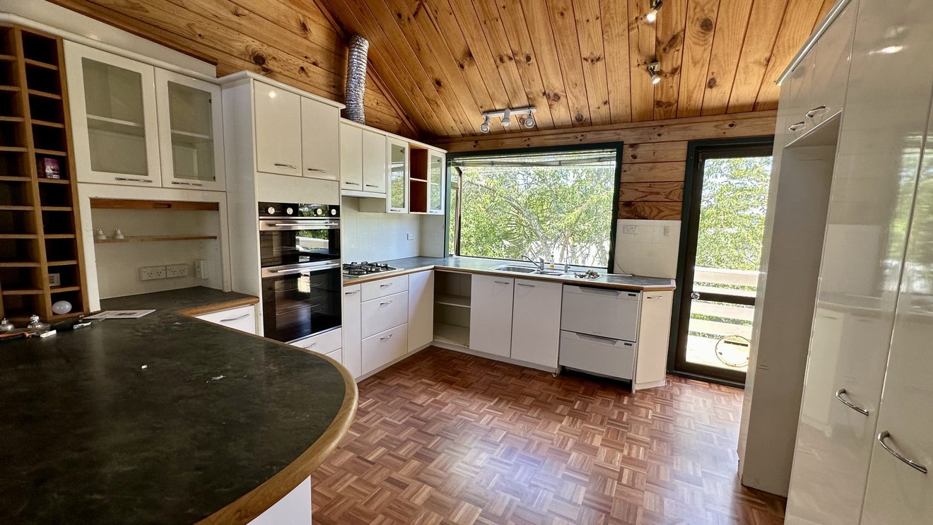 14 Baird Street, Howick, Auckland - Carousel 2