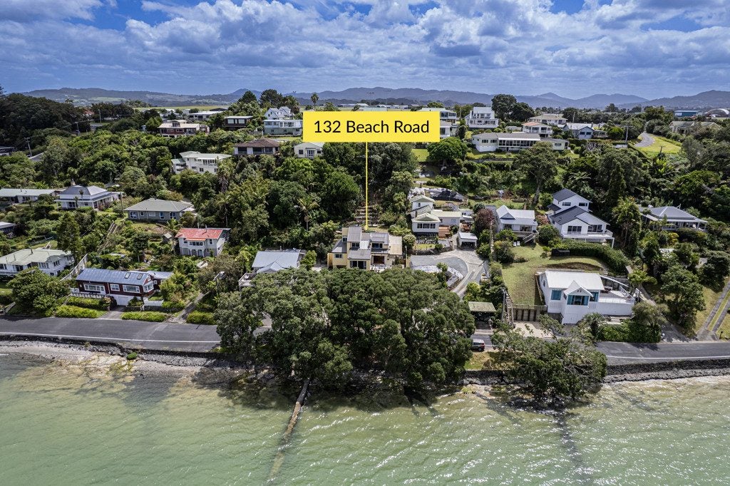 132 Beach Road, Onerahi, Whangarei - Carousel 1