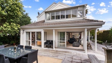 29 Bronte Place, Somerville, Auckland - Carousel 1