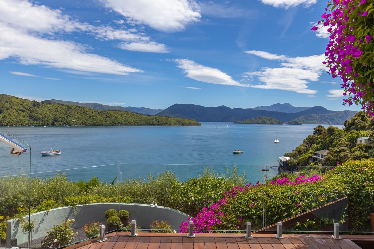 2 Marina View Estate, Waikawa, Picton - Carousel 2