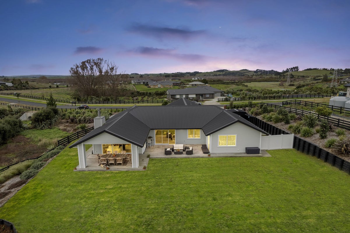 14 Te Ara Aukati Terrace, Pokeno - Carousel 1