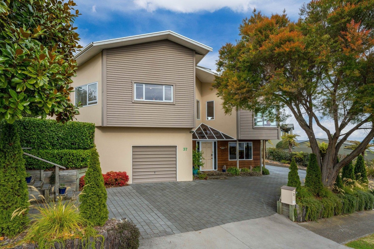 39 Taharepa Road, Hilltop, Taupo - Carousel 2