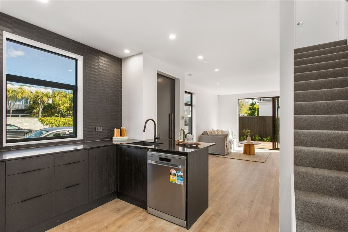 2/57B Carlton Mill Road, Merivale, Christchurch - Carousel 2