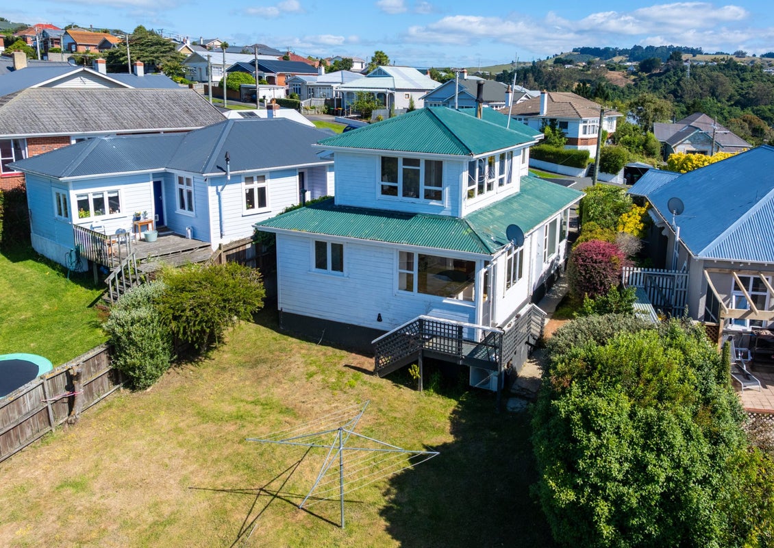 17 Nottingham Crescent, Calton Hill, Dunedin - Carousel 2