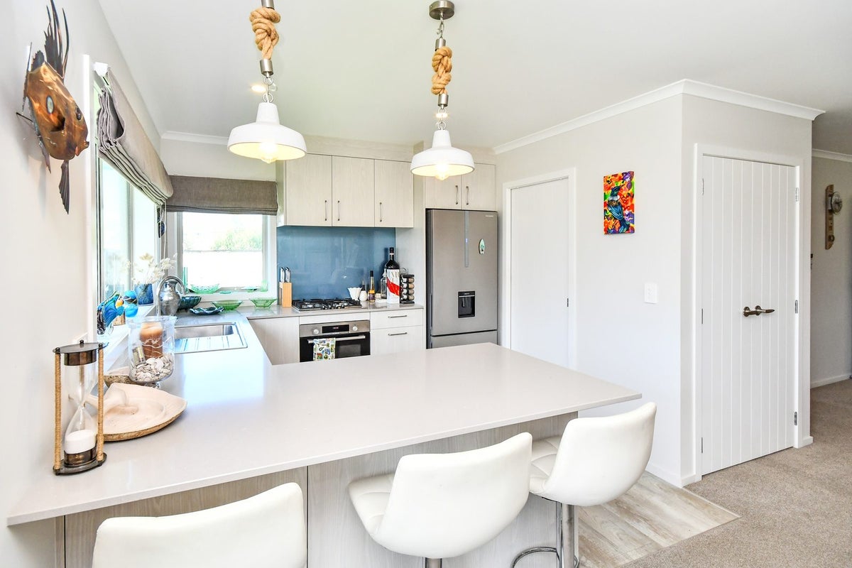 68 Kowhai Avenue, KAIAUA, MIRANDA - Carousel 2