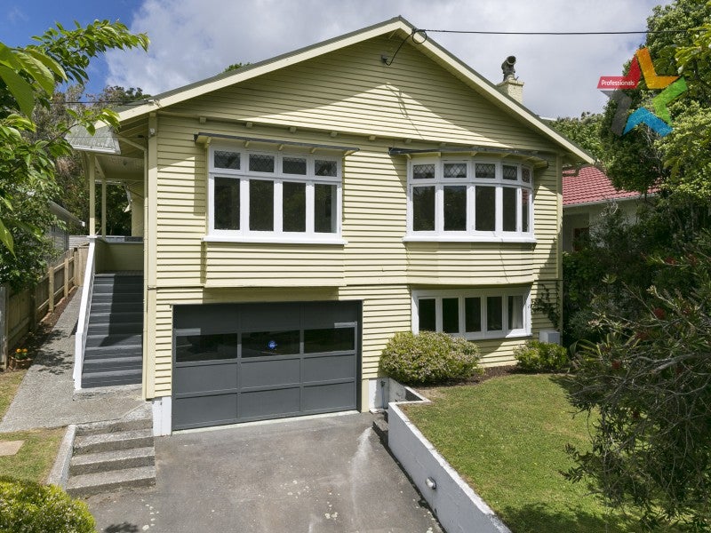 377 Karori Road, Karori, Wellington - Carousel 1