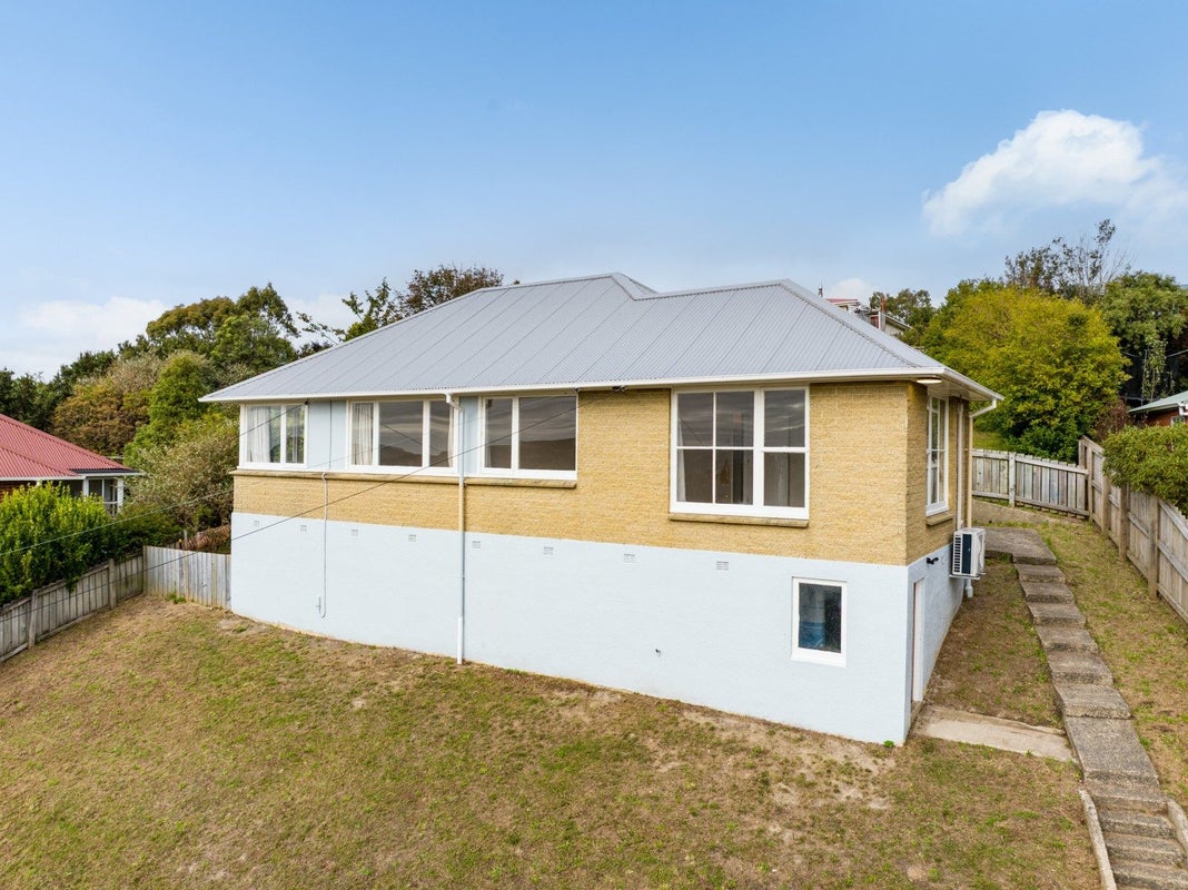 82 Turnbull Street, Brockville, Dunedin - Carousel 1