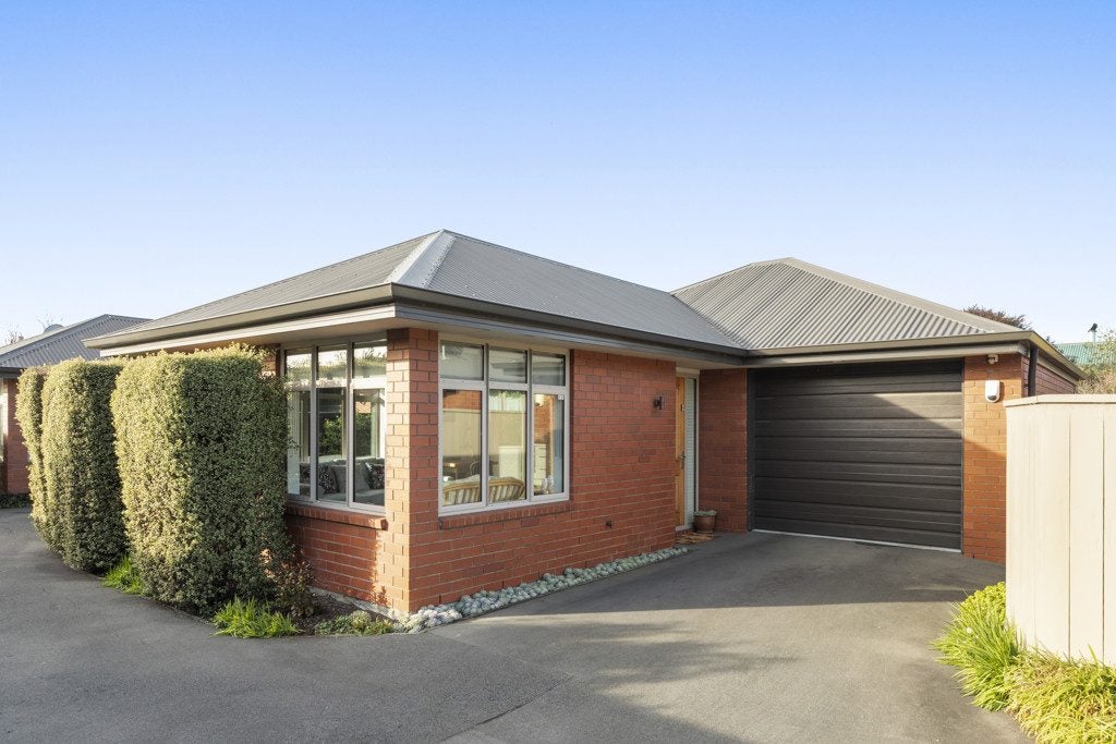 2/36 Tuckers Road, Redwood, Christchurch - Carousel 1