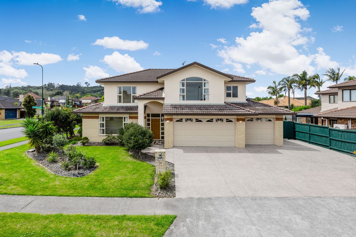 2 Dalcross Drive, Flat Bush, Auckland - Carousel 1