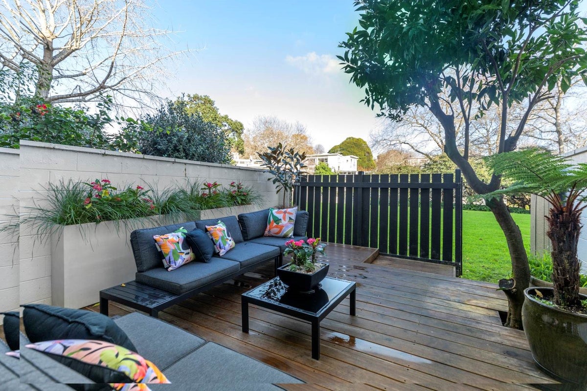 7/148 Howe Street, Freemans Bay, Auckland - Carousel 2