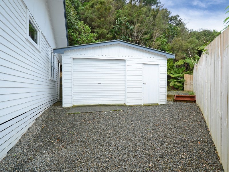 11A James Grove, Stokes Valley, Lower Hutt - Carousel 18