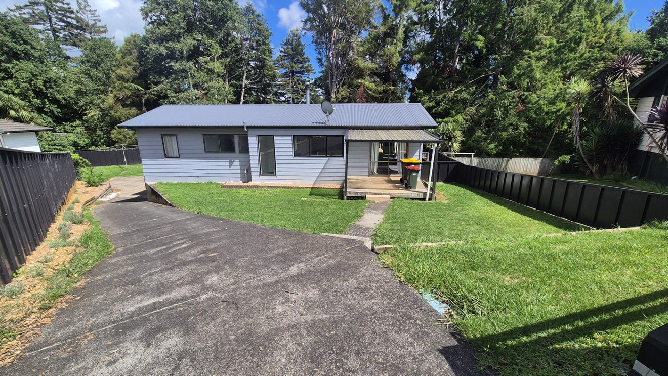 32 Edwards Court, Pukekohe, Pukekohe - Carousel 1