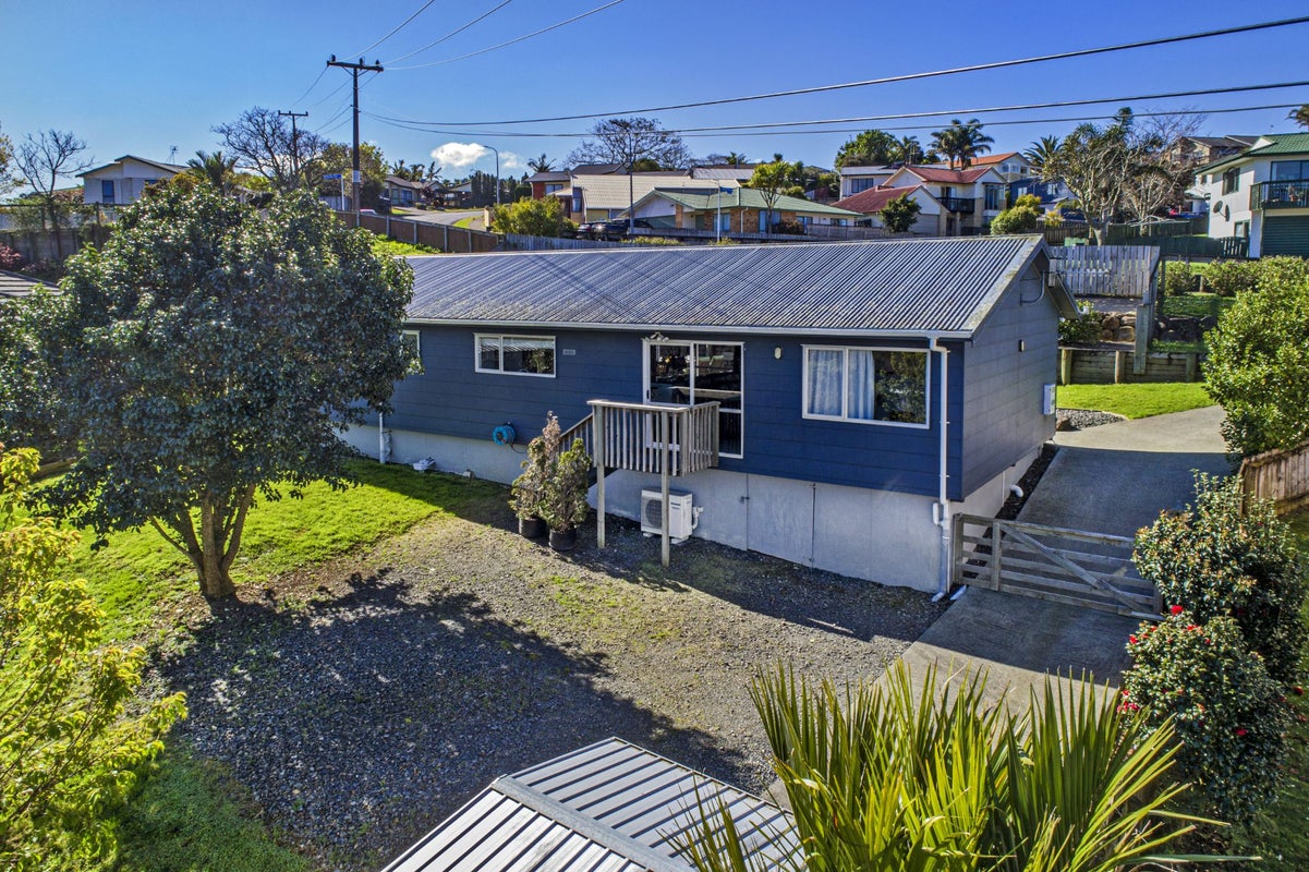 46 Ridgeway Drive, Kamo, Whangarei - Carousel 1