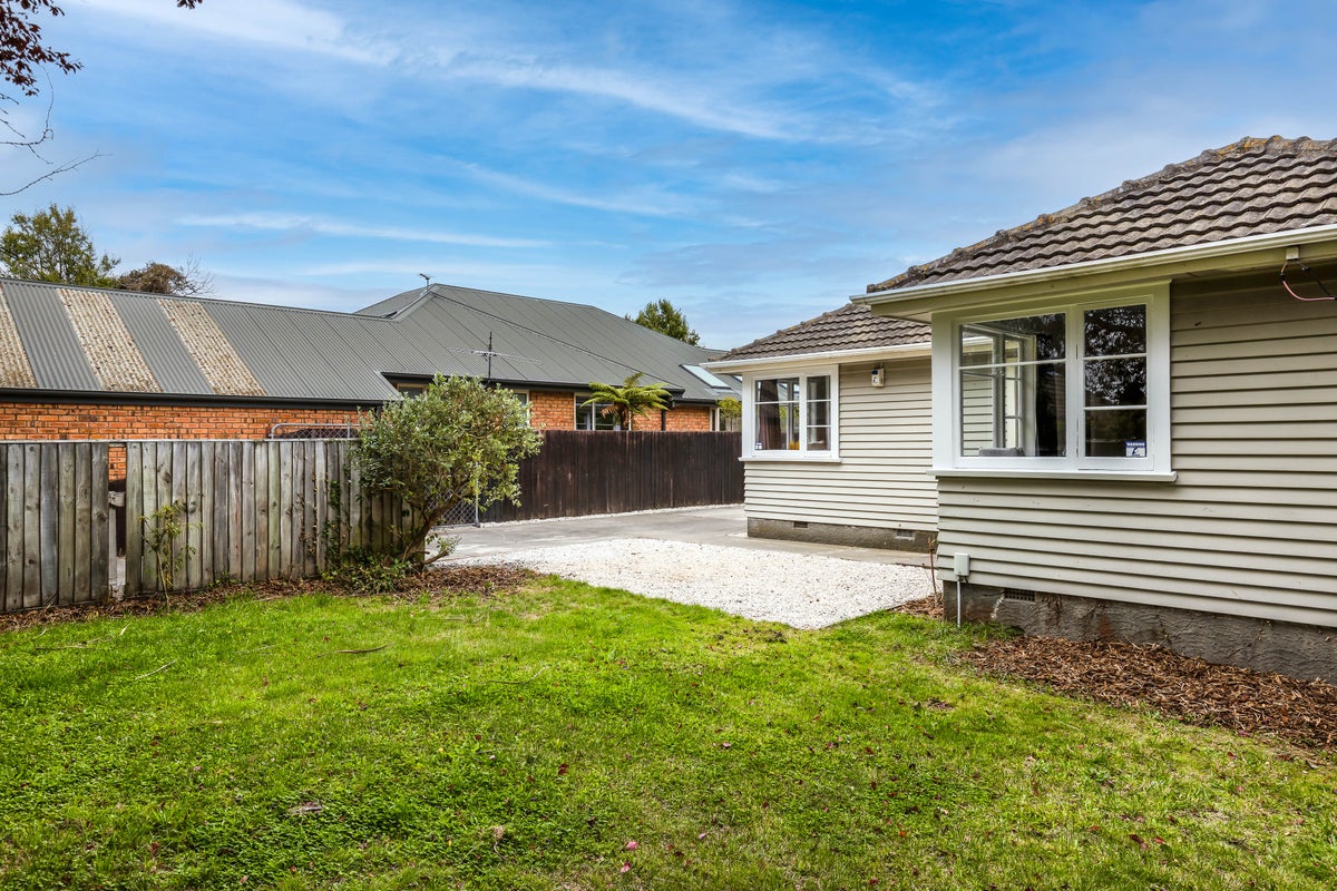 15 Ravenna Street, Avonhead, Christchurch - Carousel 11