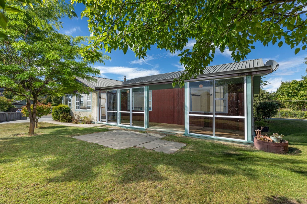 27 Achilles Place, Wanaka, Wanaka - Carousel 1