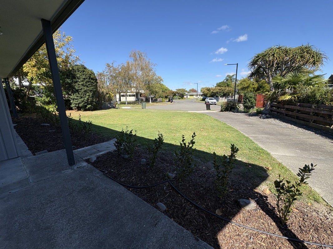 6 Lomond Place, Tamatea, Napier - Carousel 2