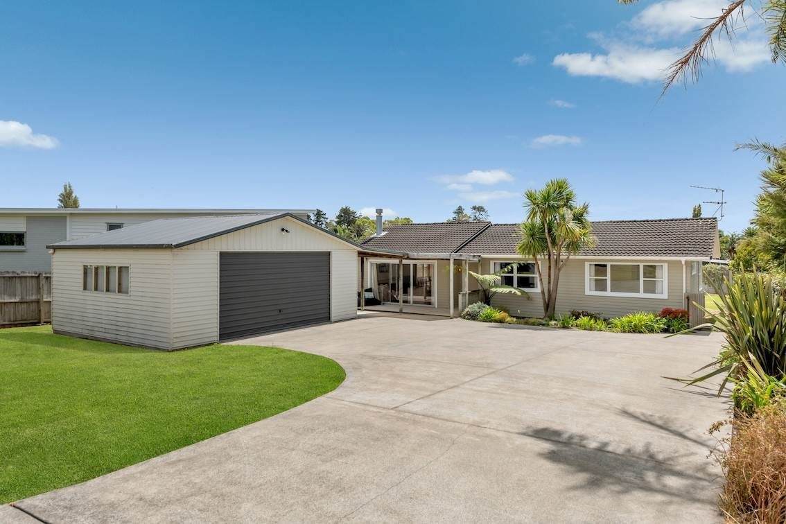 75 Karaka Road, Beachlands, Auckland - Carousel 1