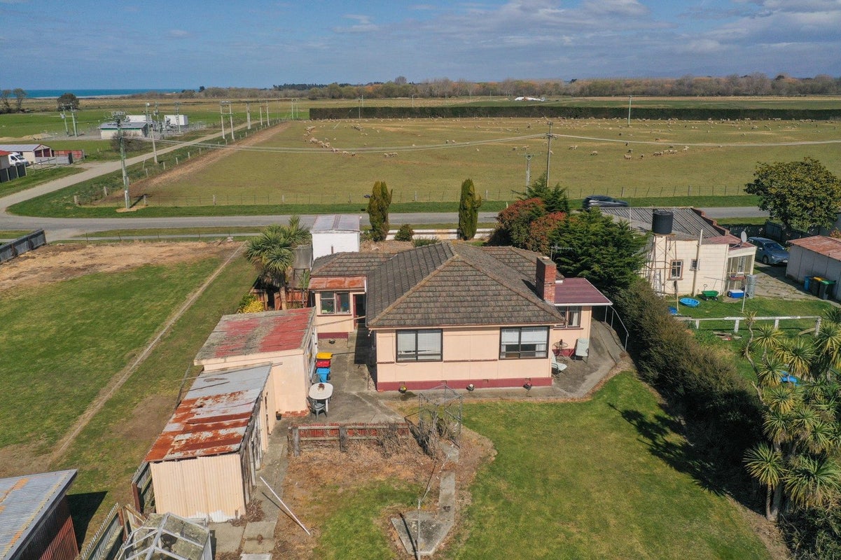 28 Abbott Street, Pareora - Carousel 2