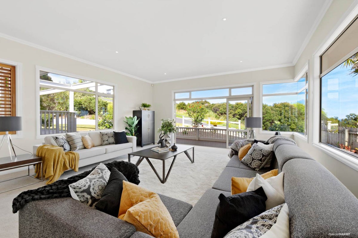 34 Beauvoir Avenue, Matakatia, Whangaparaoa - Carousel 2
