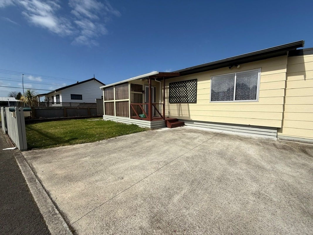 4 Lickfold Lane, Pukete, Hamilton - Carousel 28