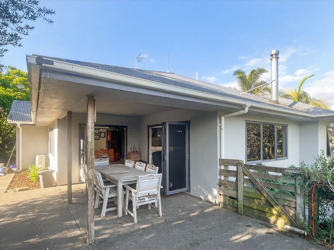 630 Nelson Road, Makauri, Gisborne - Carousel 1