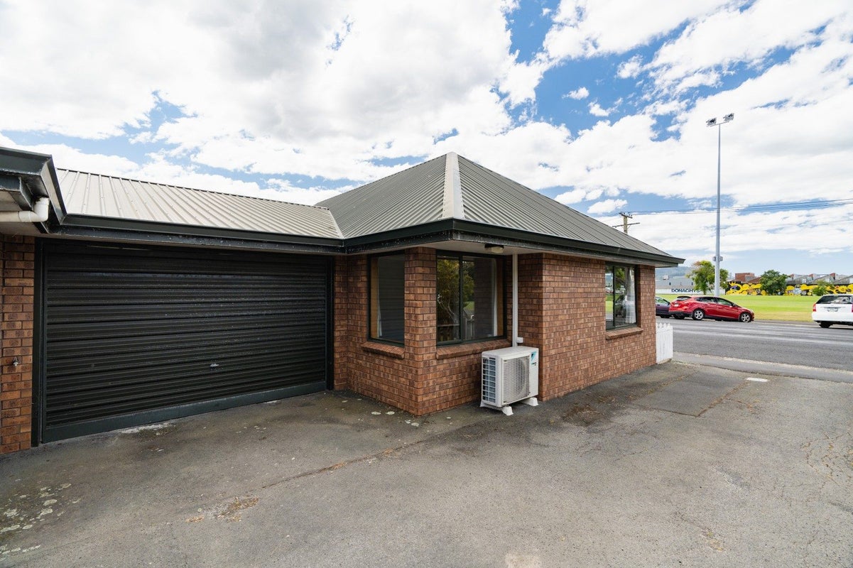 57 Helena Street, Forbury, Dunedin - Carousel 1