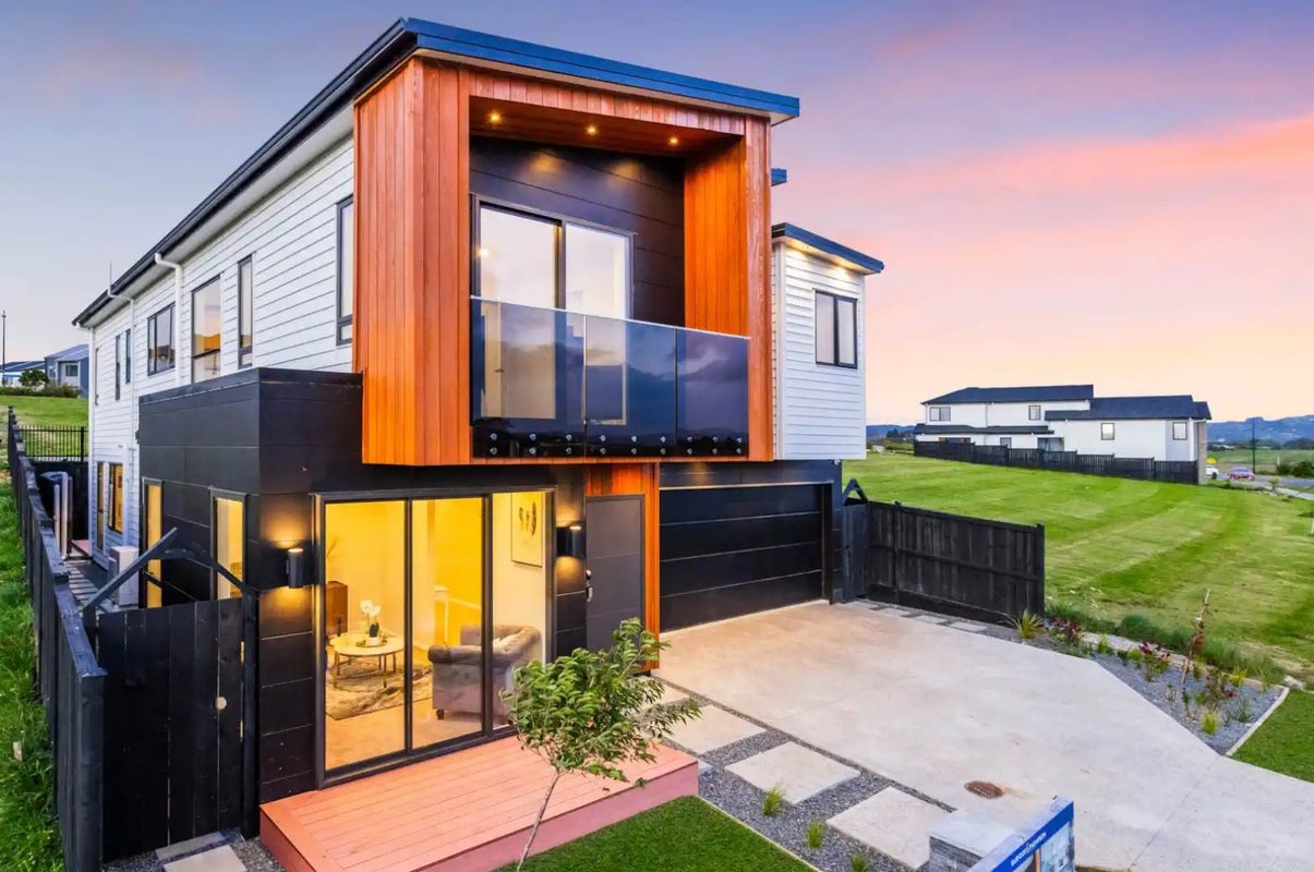 29 Seagreen Avenue, Rosehill, Papakura - Carousel 1